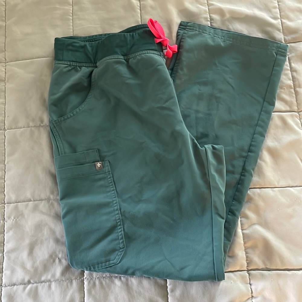 Figs hydrogreen bottoms